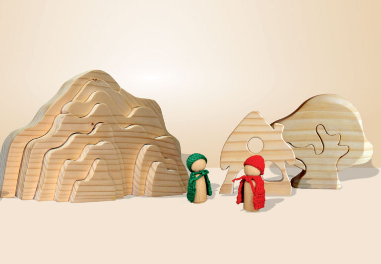 Read more about the article The Magic of Miniature: Creating Adventures with Peg Dolls and Country Houses